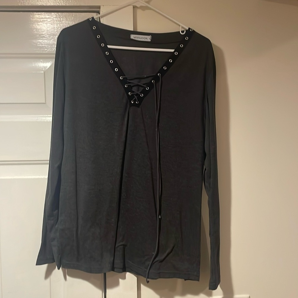 Long sleeve black top by misslook